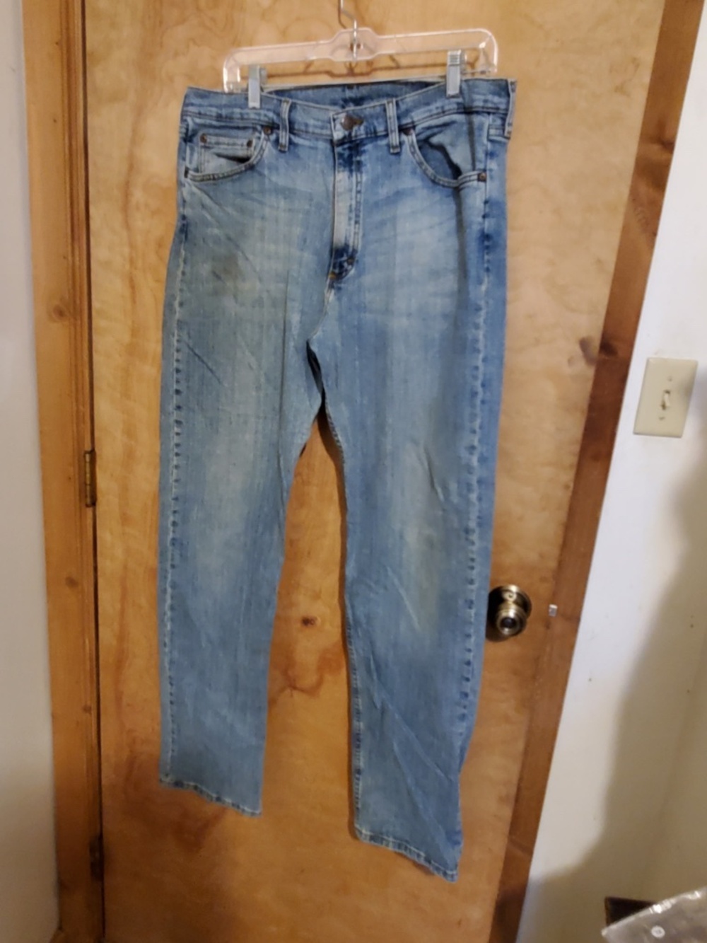 #609 Mens wrangler jeans